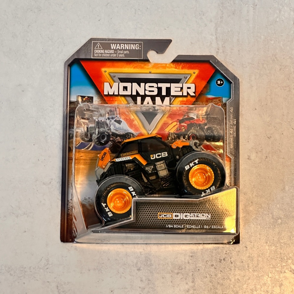 NEW JCB Digatron 1:64 Monster Jam